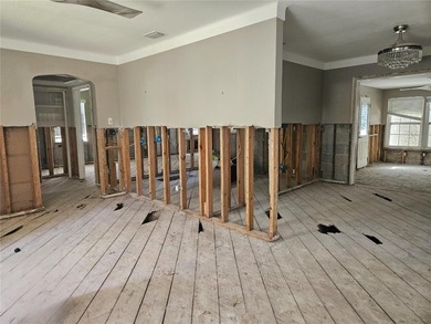 This beautiful 60x125 deep lot situated in the heart of the on The Renaisssance Vinoy Golf Club in Florida - for sale on GolfHomes.com, golf home, golf lot