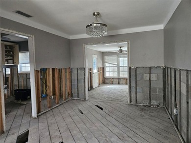 This beautiful 60x125 deep lot situated in the heart of the on The Renaisssance Vinoy Golf Club in Florida - for sale on GolfHomes.com, golf home, golf lot