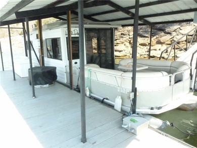 Welcome to Chickasaw Point!! That lakefront home you've been on The Trail At Chickasaw Pointe in South Carolina - for sale on GolfHomes.com, golf home, golf lot