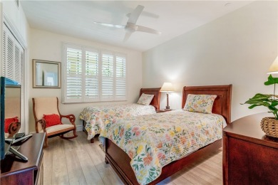 READY TO MOVE IN - 1st floor LAKEFRONT CONDO: 2 BD/2 BA on Oak Harbor Country Club in Florida - for sale on GolfHomes.com, golf home, golf lot