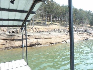 Welcome to Chickasaw Point!! That lakefront home you've been on The Trail At Chickasaw Pointe in South Carolina - for sale on GolfHomes.com, golf home, golf lot