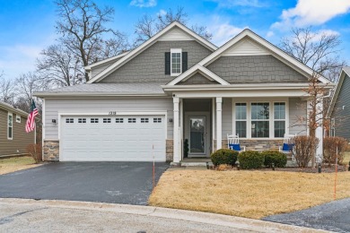 This beautiful, move-in-ready home is like a model, with no on Woodstock Country Club in Illinois - for sale on GolfHomes.com, golf home, golf lot