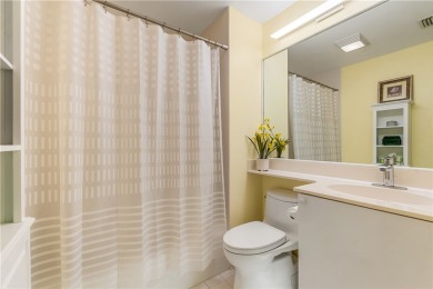 READY TO MOVE IN - 1st floor LAKEFRONT CONDO: 2 BD/2 BA on Oak Harbor Country Club in Florida - for sale on GolfHomes.com, golf home, golf lot