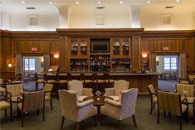READY TO MOVE IN - 1st floor LAKEFRONT CONDO: 2 BD/2 BA on Oak Harbor Country Club in Florida - for sale on GolfHomes.com, golf home, golf lot