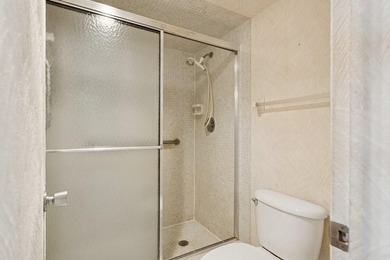 REDUCED! Located on prestigious Oaks Clubhouse Drive in Palm on Palm-Aire Country Club and Resort - The Oaks in Florida - for sale on GolfHomes.com, golf home, golf lot