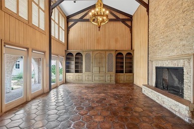 This is an exceptional opportunity to own a spacious two story on Corpus Christi Country Club Golf Course in Texas - for sale on GolfHomes.com, golf home, golf lot