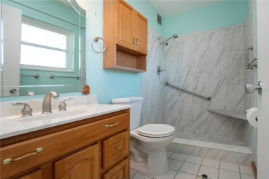One or more photo(s) has been virtually staged. Nicely updated on North Lakes Golf Course in Florida - for sale on GolfHomes.com, golf home, golf lot