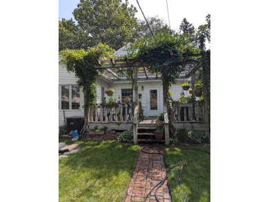 Something truly special! Beautifully expanded and spacious on Evanston Golf Club in Illinois - for sale on GolfHomes.com, golf home, golf lot