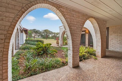 This is an exceptional opportunity to own a spacious two story on Corpus Christi Country Club Golf Course in Texas - for sale on GolfHomes.com, golf home, golf lot