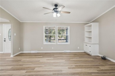 Spacious, clean and move-in ready! Freshly painted, new kitchen on Linn Valley Lakes - Deer Trace Golf Course in Kansas - for sale on GolfHomes.com, golf home, golf lot
