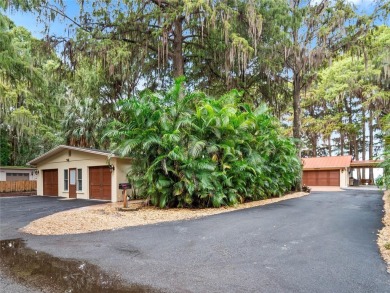 WATERFRONT HOME ON LAKE HARRIS!!!!!   Bring your boat, savor on Bay Tree Golf Course in Florida - for sale on GolfHomes.com, golf home, golf lot