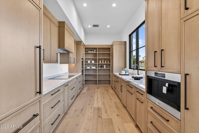 Set in the heart of Paradise Valley with dramatic mountain & on  in Arizona - for sale on GolfHomes.com, golf home, golf lot