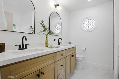 A beautifully renovated single-level home located in the highly on Camarillo Springs Golf Club in California - for sale on GolfHomes.com, golf home, golf lot