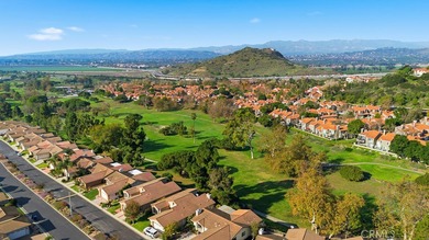 A beautifully renovated single-level home located in the highly on Camarillo Springs Golf Club in California - for sale on GolfHomes.com, golf home, golf lot
