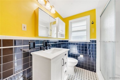 Welcome to this nicely maintained AND MOVE IN READY 4 bedroom, 2 on Grover Cleveland Golf Course in New York - for sale on GolfHomes.com, golf home, golf lot
