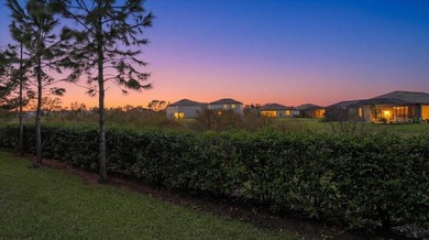 ***ALSO AVAILABLE FOR RENT***Welcome to this MOVE IN READY on Lakewood National Golf Club in Florida - for sale on GolfHomes.com, golf home, golf lot