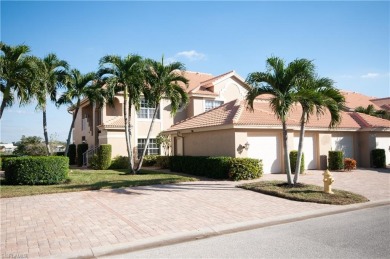 SPECTACULAR LAKE  GOLF COURSE VIEW:  Come see how it feels to be on Worthington Country Club in Florida - for sale on GolfHomes.com, golf home, golf lot