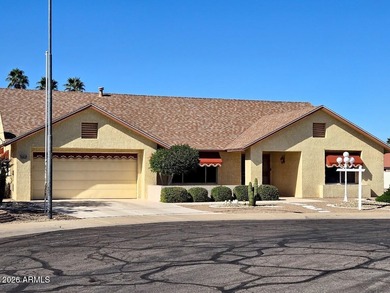 Very well-cared for, fully furnished two bedroom/two bath home on Trail Ridge Golf Course in Arizona - for sale on GolfHomes.com, golf home, golf lot