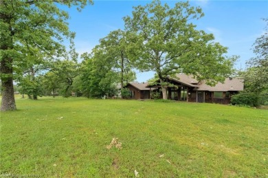 Welcome home to 1808 Bramble Brae, where comfort meets classic on Fianna Hills Country Club in Arkansas - for sale on GolfHomes.com, golf home, golf lot