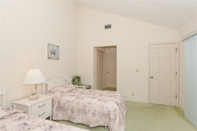 Desirable Jamestown Heritage Ridge, this well-maintained 2BR/2BA on Heritage Ridge Golf Club in Florida - for sale on GolfHomes.com, golf home, golf lot
