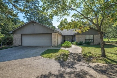 Wonderful 3BD-2.5BA + Office Golf Course home on 2 lots situated on Holly Lake Ranch Golf Club in Texas - for sale on GolfHomes.com, golf home, golf lot