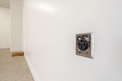 This exceptional 4 bedroom, 2.5 bathroom home is perfectly on Sand Hollow Golf Resort in Utah - for sale on GolfHomes.com, golf home, golf lot