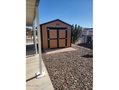 This beautiful nearly new home is ready to go! Gorgeous home on 3 Parks Fairways in Arizona - for sale on GolfHomes.com, golf home, golf lot