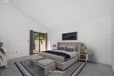 Waterfront living on Hayden Bay! This contemporary townhouse on Columbia Edgewater Country Club - Columbia-Edgewater Countr in Oregon - for sale on GolfHomes.com, golf home, golf lot