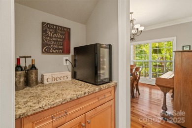 Incredible value *** This spacious 6-bed/3 full bath on Tega Cay Golf Club in South Carolina - for sale on GolfHomes.com, golf home, golf lot