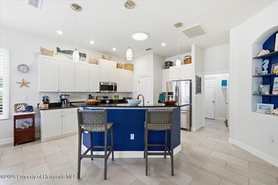 2003 Addison Osprey pool home on .32 acre backing to on Glen Lakes Country Club in Florida - for sale on GolfHomes.com, golf home, golf lot