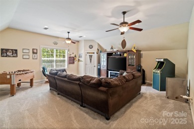 Incredible value *** This spacious 6-bed/3 full bath on Tega Cay Golf Club in South Carolina - for sale on GolfHomes.com, golf home, golf lot