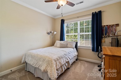 Incredible value *** This spacious 6-bed/3 full bath on Tega Cay Golf Club in South Carolina - for sale on GolfHomes.com, golf home, golf lot