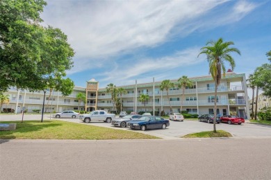 PRICED REDUCED!   Desirable 1,400 sq ft end unit, 2 bed/2 bath on On Top Of The World Golf Course in Florida - for sale on GolfHomes.com, golf home, golf lot