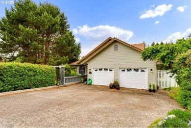 Don't miss your opportunity to own this beautiful home located on  in Oregon - for sale on GolfHomes.com, golf home, golf lot