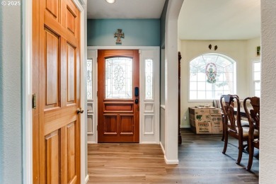 Don't miss your opportunity to own this beautiful home located on  in Oregon - for sale on GolfHomes.com, golf home, golf lot