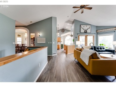 Don't miss your opportunity to own this beautiful home located on  in Oregon - for sale on GolfHomes.com, golf home, golf lot