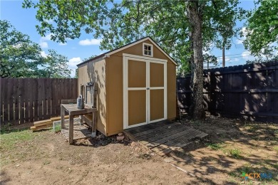 This 3-bedroom, 2-bathroom home offers 1,930 sq ft of on Packsaddle Country Club in Texas - for sale on GolfHomes.com, golf home, golf lot
