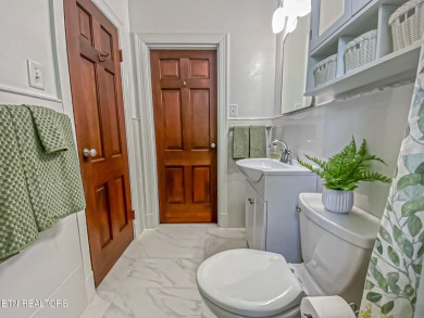 Dreaming of the perfect blend of modern living and country on La Follette Country Club in Tennessee - for sale on GolfHomes.com, golf home, golf lot