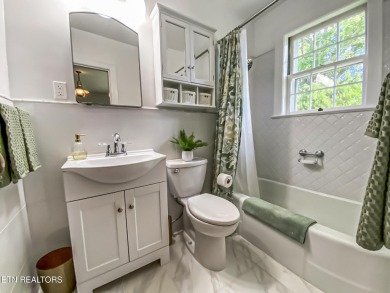 Dreaming of the perfect blend of modern living and country on La Follette Country Club in Tennessee - for sale on GolfHomes.com, golf home, golf lot