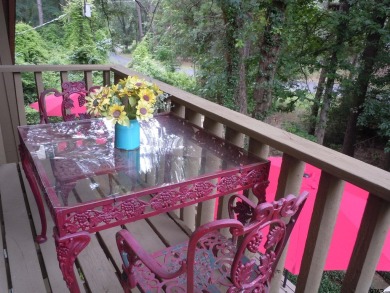 A rarity and a real beauty. Chic best describes this townhome on Holly Lake Ranch Golf Club in Texas - for sale on GolfHomes.com, golf home, golf lot