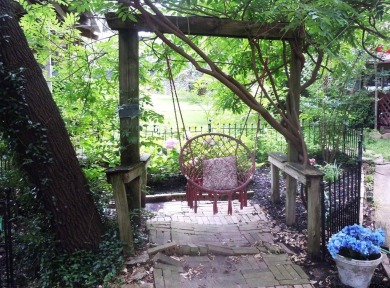 A rarity and a real beauty. Chic best describes this townhome on Holly Lake Ranch Golf Club in Texas - for sale on GolfHomes.com, golf home, golf lot