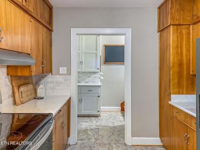 Dreaming of the perfect blend of modern living and country on La Follette Country Club in Tennessee - for sale on GolfHomes.com, golf home, golf lot
