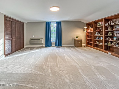 Dreaming of the perfect blend of modern living and country on La Follette Country Club in Tennessee - for sale on GolfHomes.com, golf home, golf lot