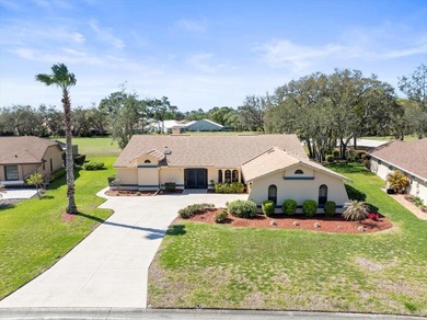 Located in Glen Lakes, this 1990 Alexander Boca Grande Deluxe on Glen Lakes Country Club in Florida - for sale on GolfHomes.com, golf home, golf lot
