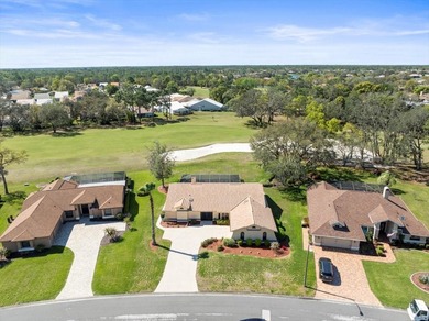 Located in Glen Lakes, this 1990 Alexander Boca Grande Deluxe on Glen Lakes Country Club in Florida - for sale on GolfHomes.com, golf home, golf lot
