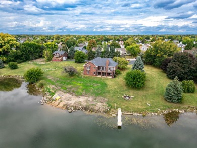 Discover nearly 32 acres of natural beauty and privacy on Boulder Ridge Country Club in Illinois - for sale on GolfHomes.com, golf home, golf lot