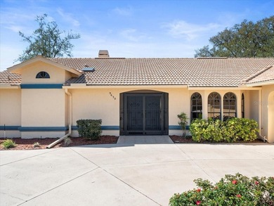 Located in Glen Lakes, this 1990 Alexander Boca Grande Deluxe on Glen Lakes Country Club in Florida - for sale on GolfHomes.com, golf home, golf lot