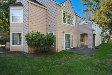 Welcome to 8515 SW Curry Rd, a beautifully updated 1-bedroom on Charbonneau Golf Club in Oregon - for sale on GolfHomes.com, golf home, golf lot