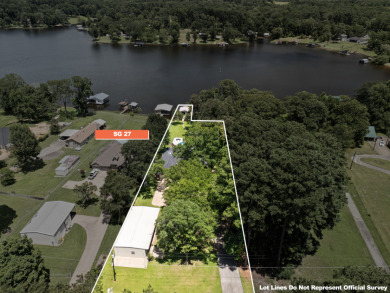 PEACEFUL LAKEFRONT RETREAT ON PRIVATE LAKE CHEROKEE! on Cherokee Golf Course in Texas - for sale on GolfHomes.com, golf home, golf lot