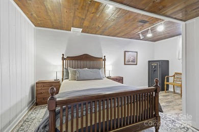 Located in Flat Rock, NC, this 1,917 sq ft single-family home on Highland Lake Golf Club in North Carolina - for sale on GolfHomes.com, golf home, golf lot